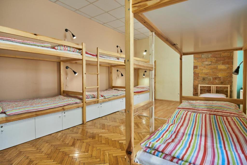 B3 Hostel Будапешт Экстерьер фото