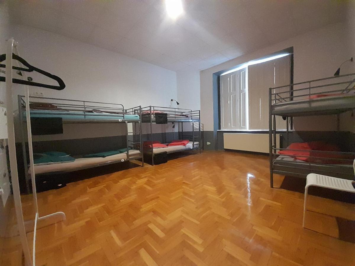 B3 Hostel Будапешт Экстерьер фото
